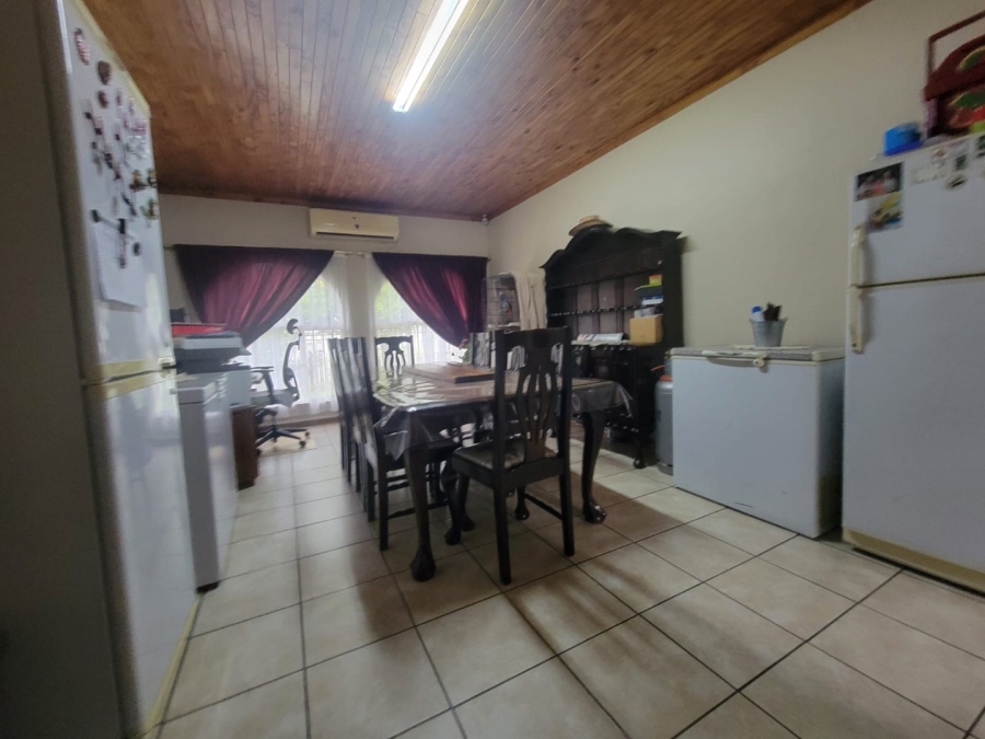 6 Bedroom Property for Sale in Jordania Free State
